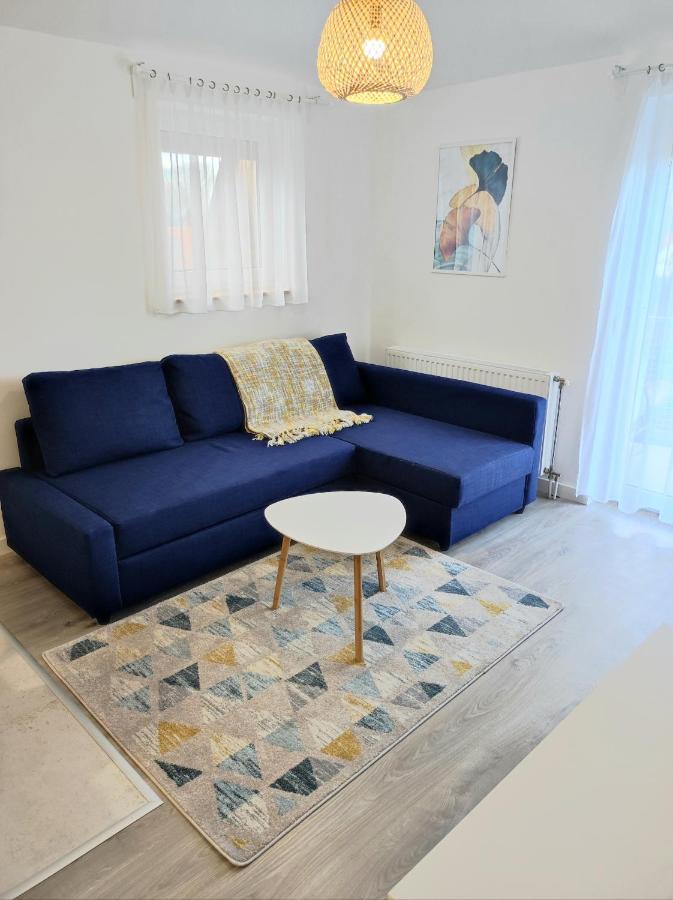 Arnyas Apartmanhaz Balatonlelle Exterior photo